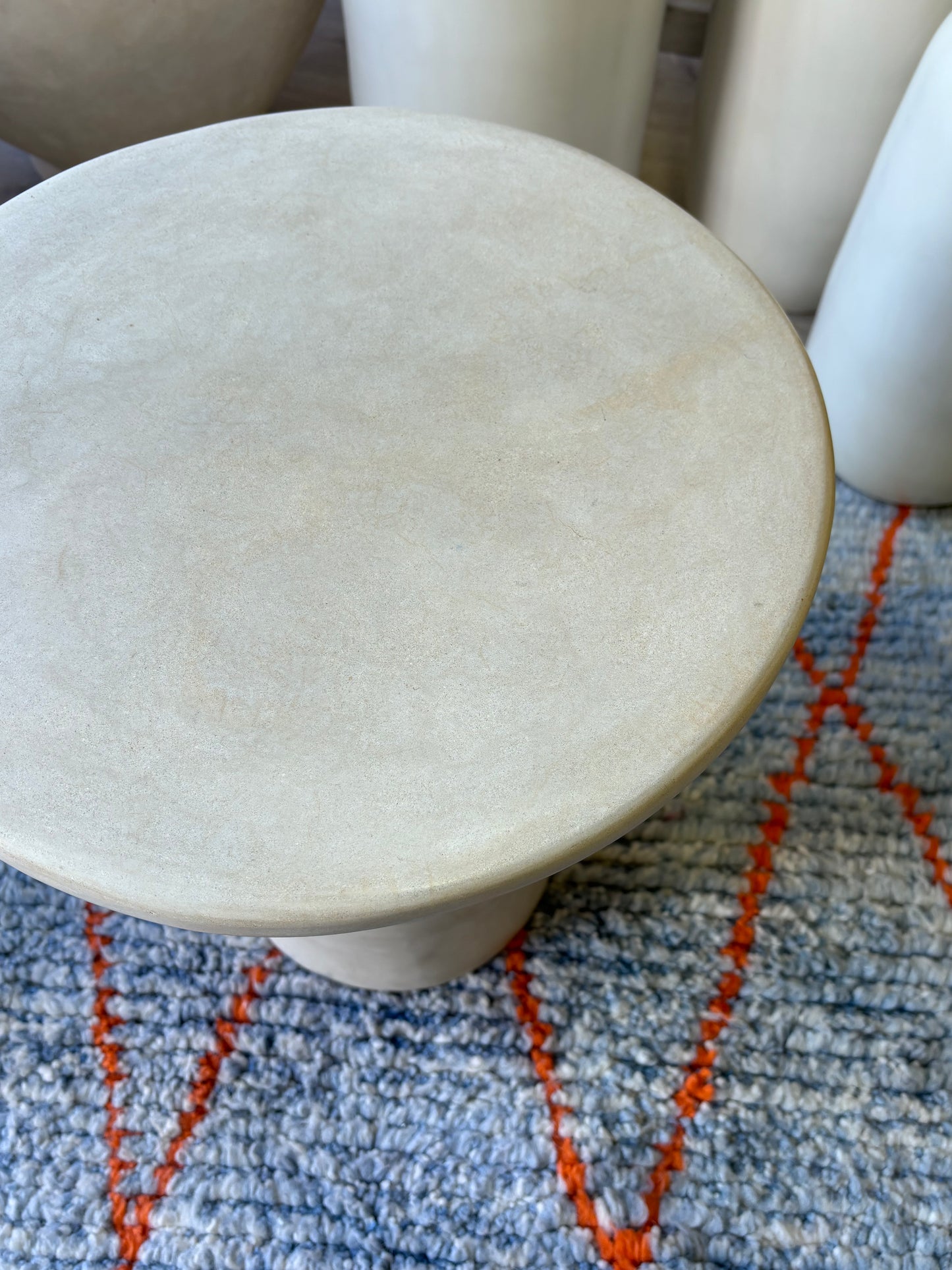 Table d'appoint / Tabouret / Table de nuit en Tadelakt